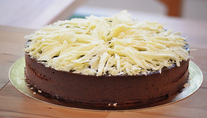 Torta de Leite Ninho com Chocolate: Uma Delícia Irresistível que Encantará seu Paladar